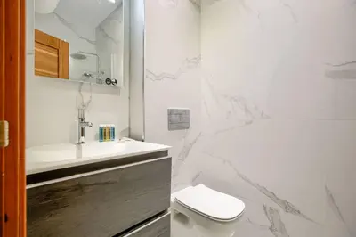 Un baño de Central flat in the best location-COMEN-2-DE