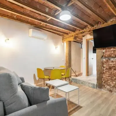 Nice flat in Lavapiés at street level S23C