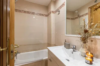 Un baño de Waou Gran Via Studio II - Corta Duración