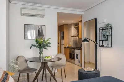 Una cocina o zona de cocina en Waou Gran Via Studio IV - Corta Duración