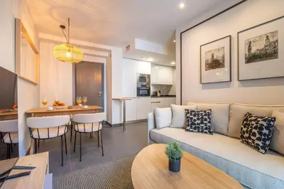 Una cocina o zona de cocina en Cozy 2-Bed Apartment for 3 in La Latina