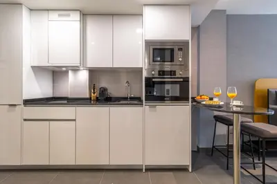Una cocina o zona de cocina en Cozy Studio for 2 in Central Madrid