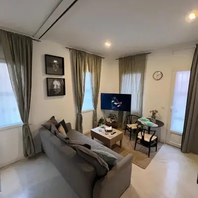 Flatiron apartment II