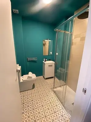 Un baño de Estudio en Guindalera cerca del centro 2D