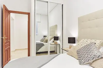 Cama o camas de una habitación en LEEWAYS APARTMENT XXVI in GRAN VÍA