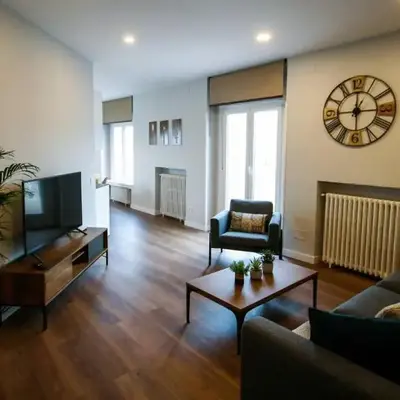 Apartamento con Terraza a Gran Vía y Palacio Real