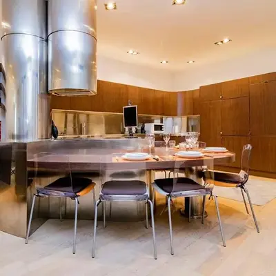Luxury Apartment in La Latina by Batuecas