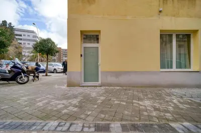 Plano de (J1) Ubicado en Madrid Centro - 5 personas.